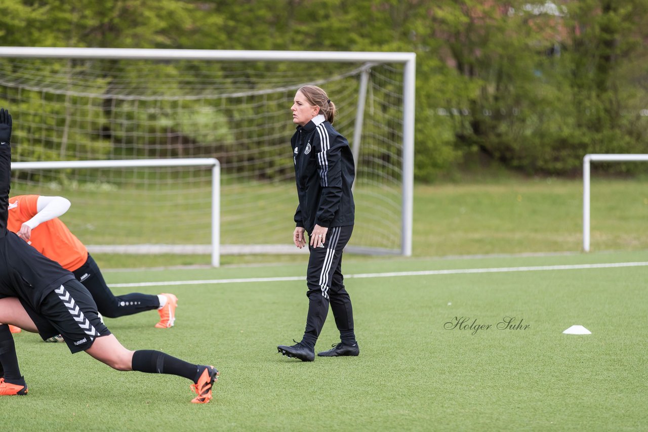 Bild 109 - Co-Trainerin der Frauen Nationalmannschaft Britta Carlson in Wahlstedt